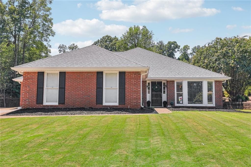 365 Stepping Stone Drive, Alpharetta, GA 30004 — most recent listing photo