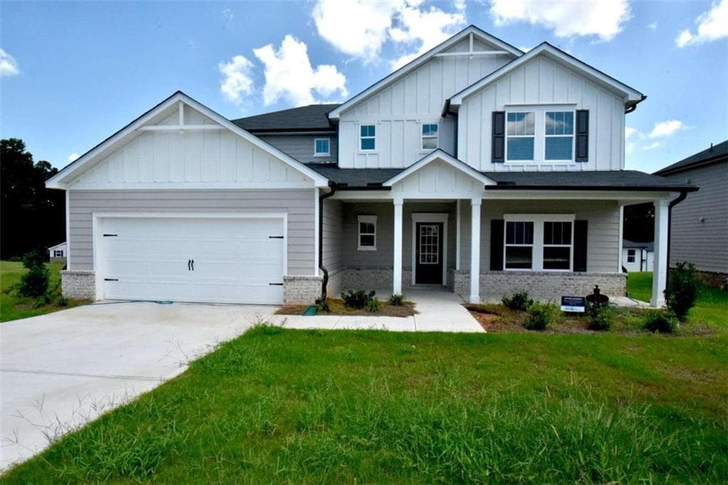 5 bedroom, 3 bathroom, 2,586 sq ft single family residence for rent at 28 Warwick Court, Pendergrass, GA 30567 for $2,395 a month — photo 1 of 1