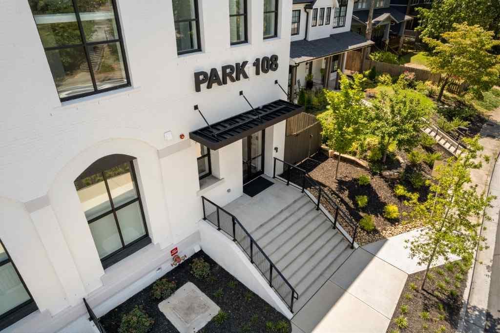 2 bedroom, 2 bathroom condominium sold at 108 Park Place Unit 314, Decatur, GA 30030