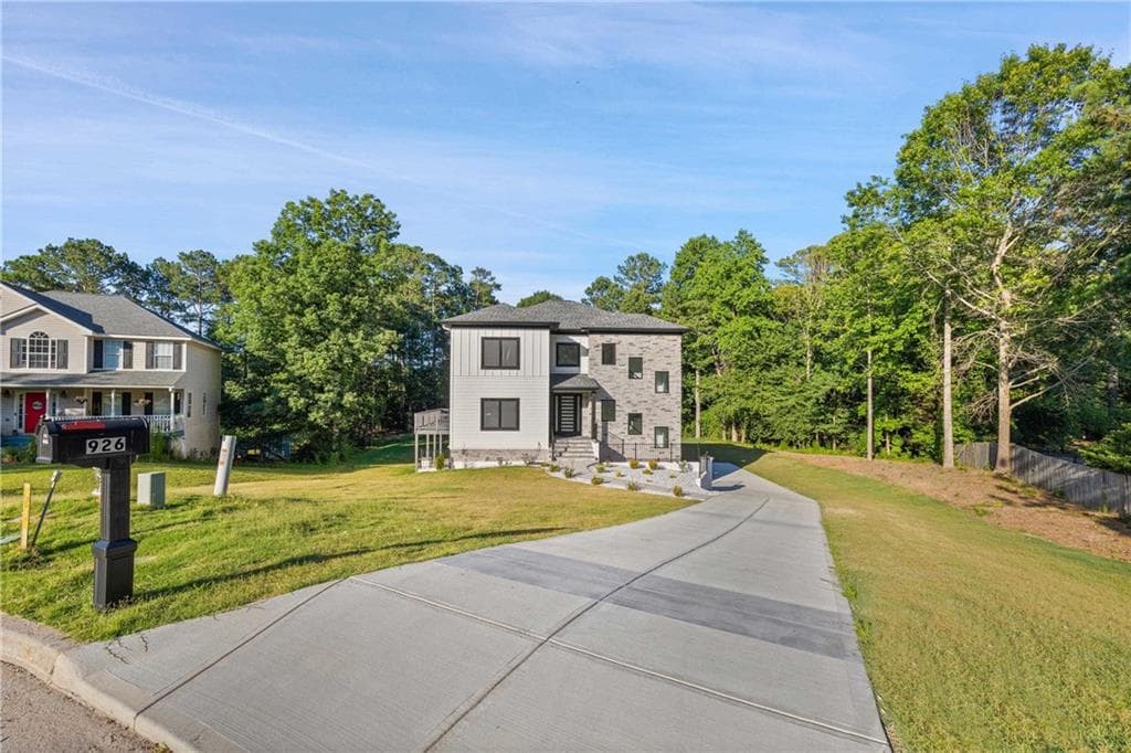 4 bedroom, 5 bathroom, 4,200 sq ft single family residence sold at 926 Parkplace, Loganville, GA 30052