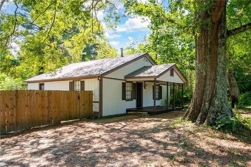 2 bedroom, 1 bathroom single family residence sold at 7206 HIGHWAY 101, Rockmart, GA 30153