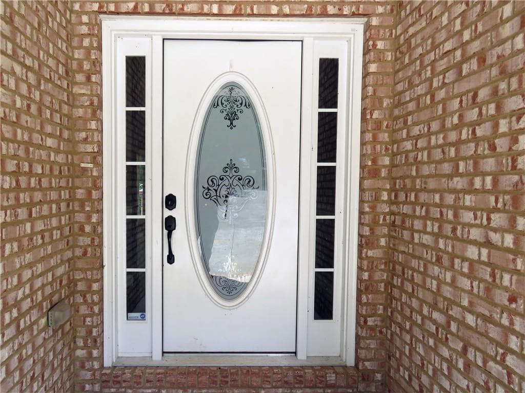 4 bedroom, 3 bathroom, 1,722 sq ft single family residence under contract at 1269 Heritage Drive, Villa Rica, GA 30180 — photo 2