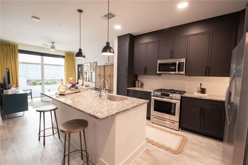 1 bedroom, 1 bathroom, 763 sq ft apartment for rent at 505 Courtland Street 109, Atlanta, GA 30308 for $2,074 a month — photo 3