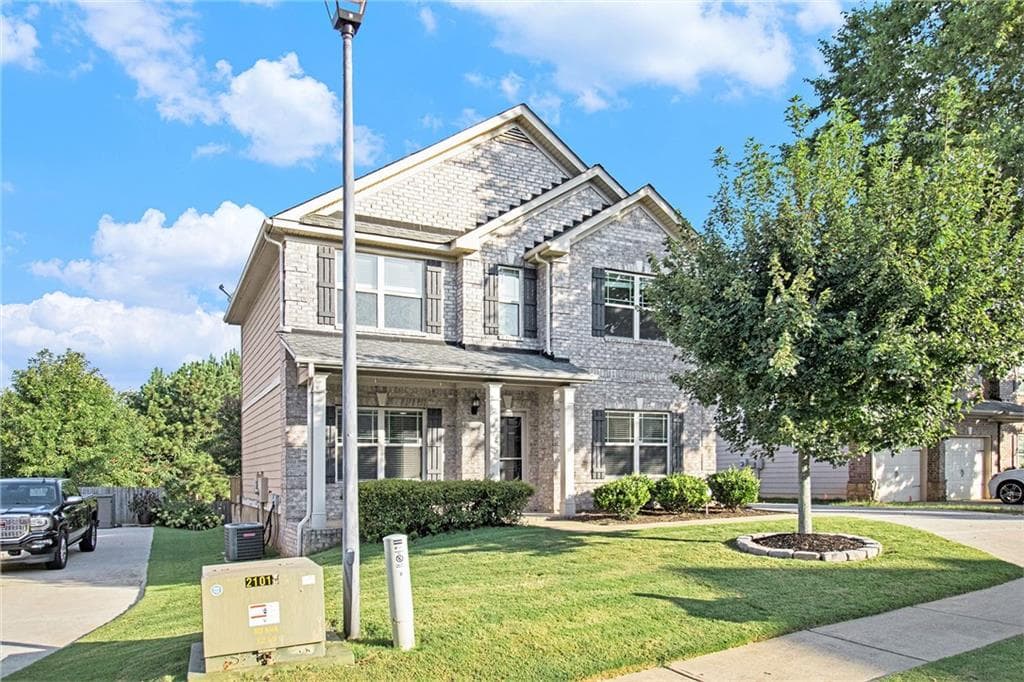 4 bedroom, 3 bathroom, 2,114 sq ft single family residence sold at 14 Madrid Avenue, Newnan, GA 30263