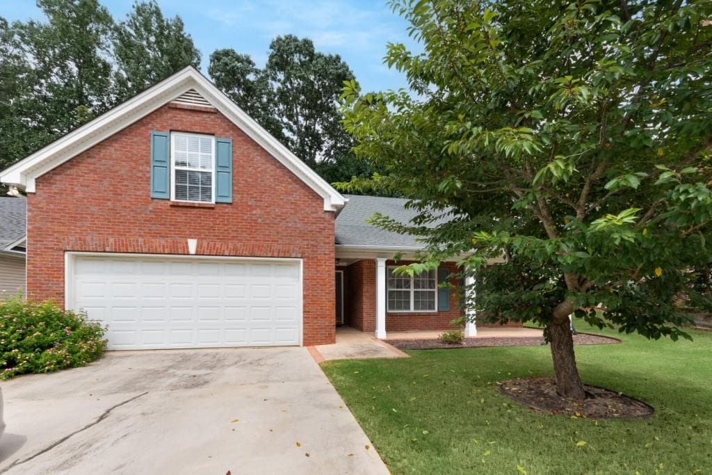 2161 Wildcat Cliffs Lane, Lawrenceville, GA 30043 — most recent listing photo