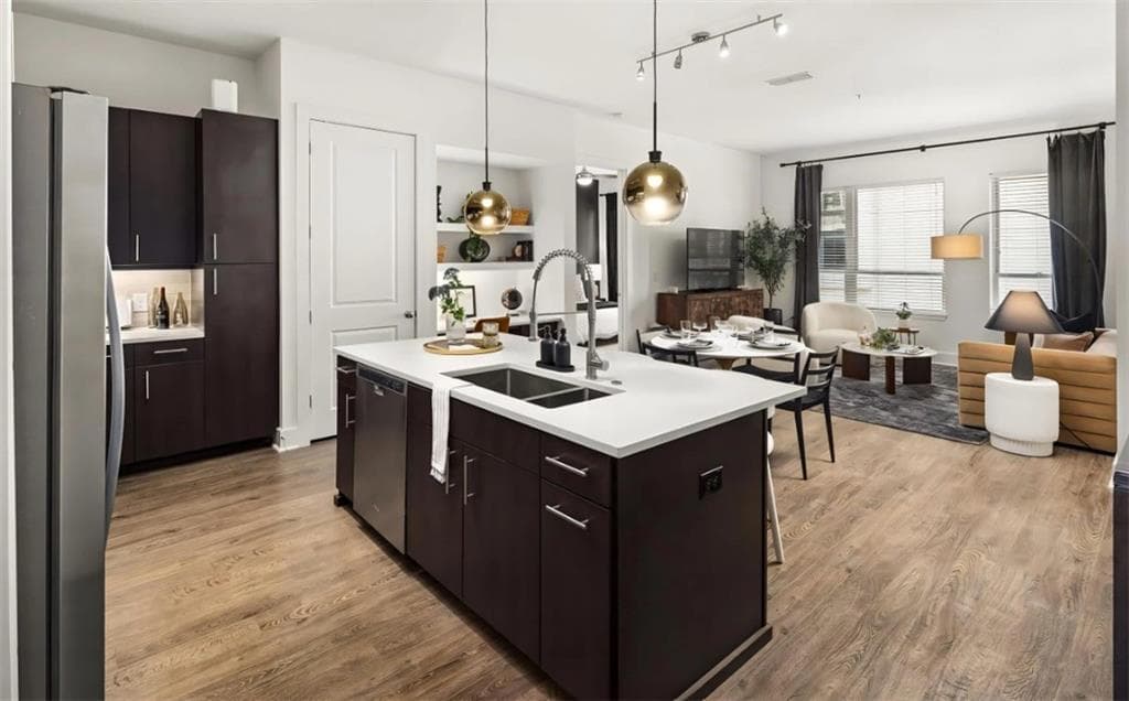 1 bedroom, 1 bathroom, 834 sq ft apartment for rent at 1010 W Peachtree Street 375, Atlanta, GA 30309 for $2,046 a month — photo 4
