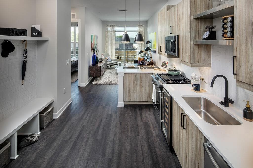 1 bedroom, 1 bathroom, 693 sq ft apartment for rent at 1084 Howell Mill Road 111, Atlanta, GA 30318 for $1,907 a month — photo 10