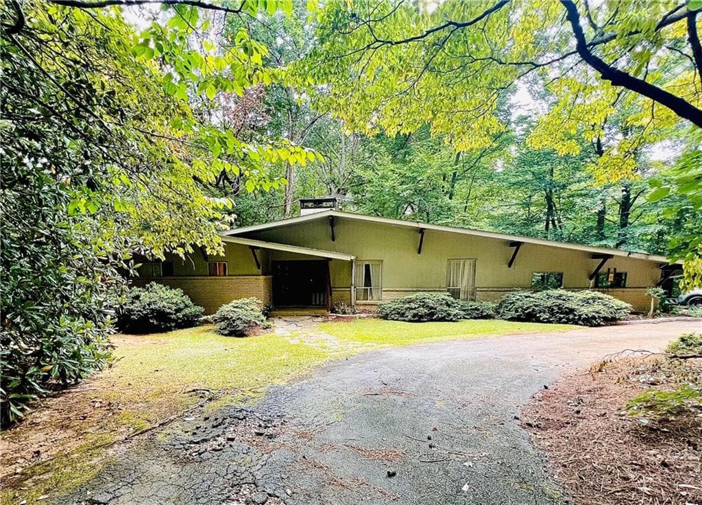 4284 Smithsonia Drive, Tucker, GA 30084 — most recent listing photo