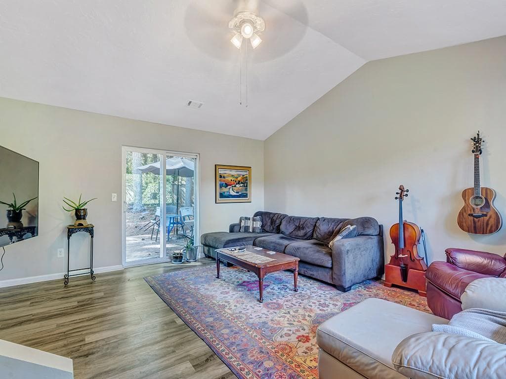 3 bedroom, 2 bathroom single family residence sold at 3004 Hidden Lake Drive, Duluth, GA 30096