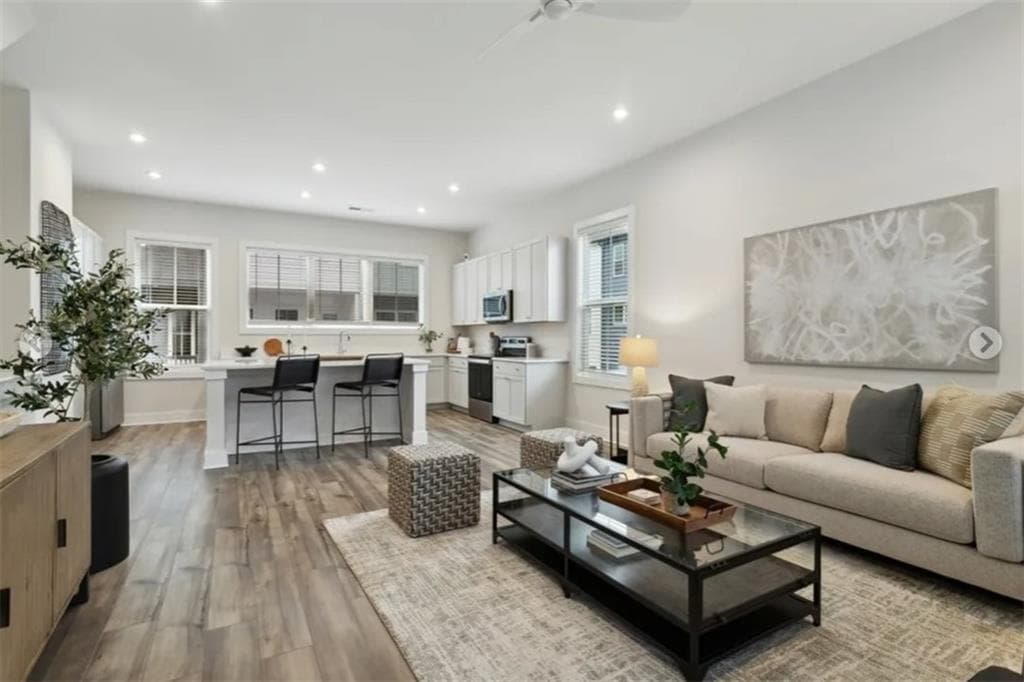 2 bedroom, 2 bathroom, 1,062 sq ft apartment for rent at 776 Metropolitan Parkway 764CHES, Atlanta, GA 30310 for $2,100 a month — photo 7