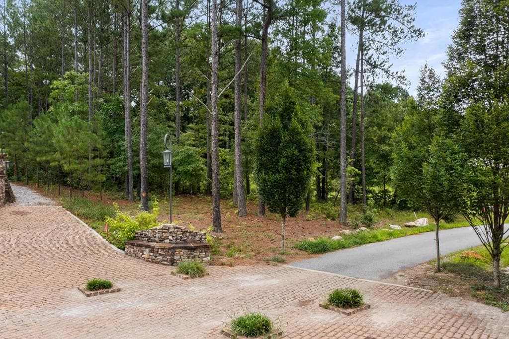 single family residence sold at 12 Swann Ridge, Chattahoochee Hills, GA 30268
