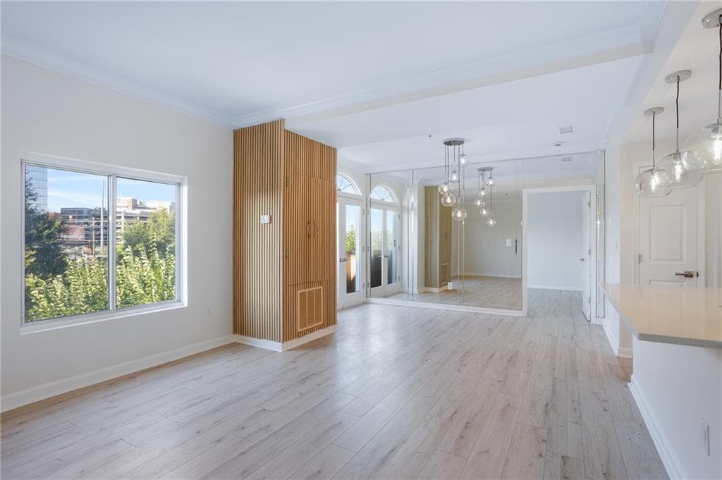 2 bedroom, 2 bathroom, 1,193 sq ft condominium sold at 2161 Peachtree Road 304, Atlanta, GA 30309