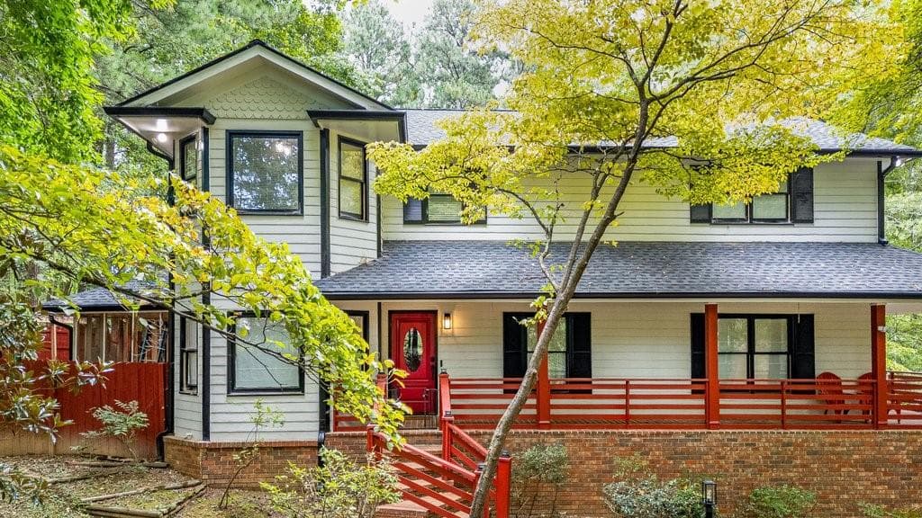 6 bedroom, 4 bathroom single family residence sold at 4901 Giles Road, Acworth, GA 30101