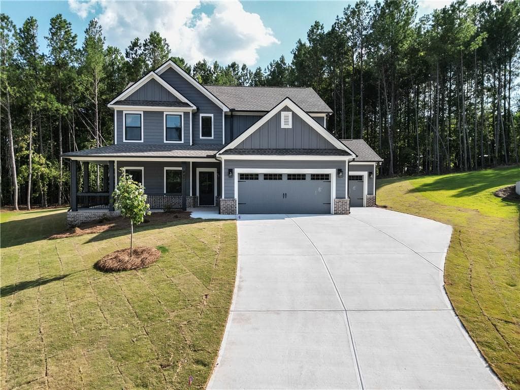 4 bedroom, 3 bathroom, 2,557 sq ft single family residence sold at 1605 Red Oak Lane, Loganville, GA 30052