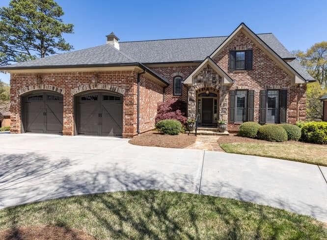 4 bedroom, 4 bathroom single family residence sold at 312 Vinings Walk, Gainesville, GA 30501