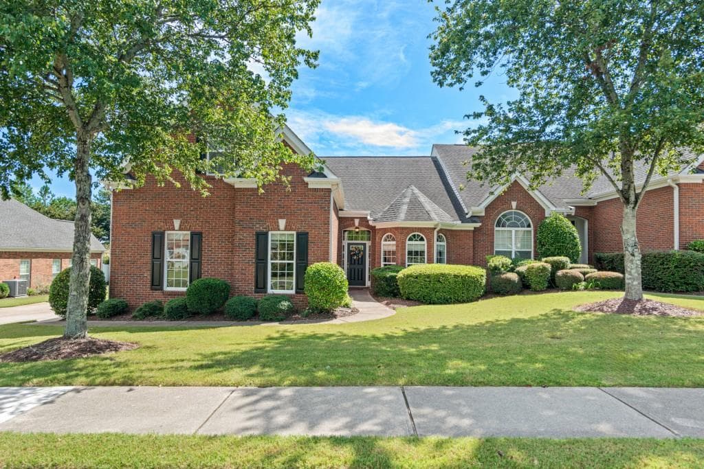 5485 Villa Lake Court, Suwanee, GA 30024 — most recent listing photo