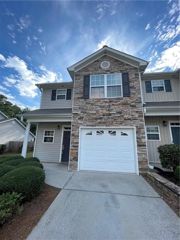 3 bedroom, 3 bathroom, 1,564 sq ft townhouse sold at 262 Derby Court, Acworth, GA 30102