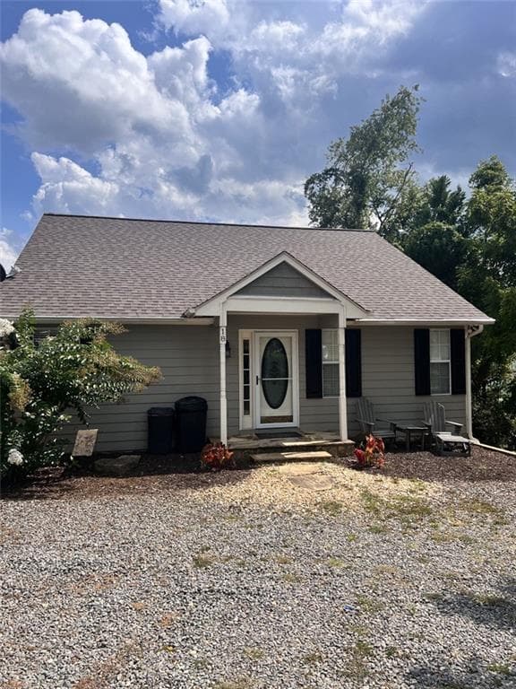 2 bedroom, 2 bathroom single family residence sold at 18 River Street, Hiawassee, GA 30546