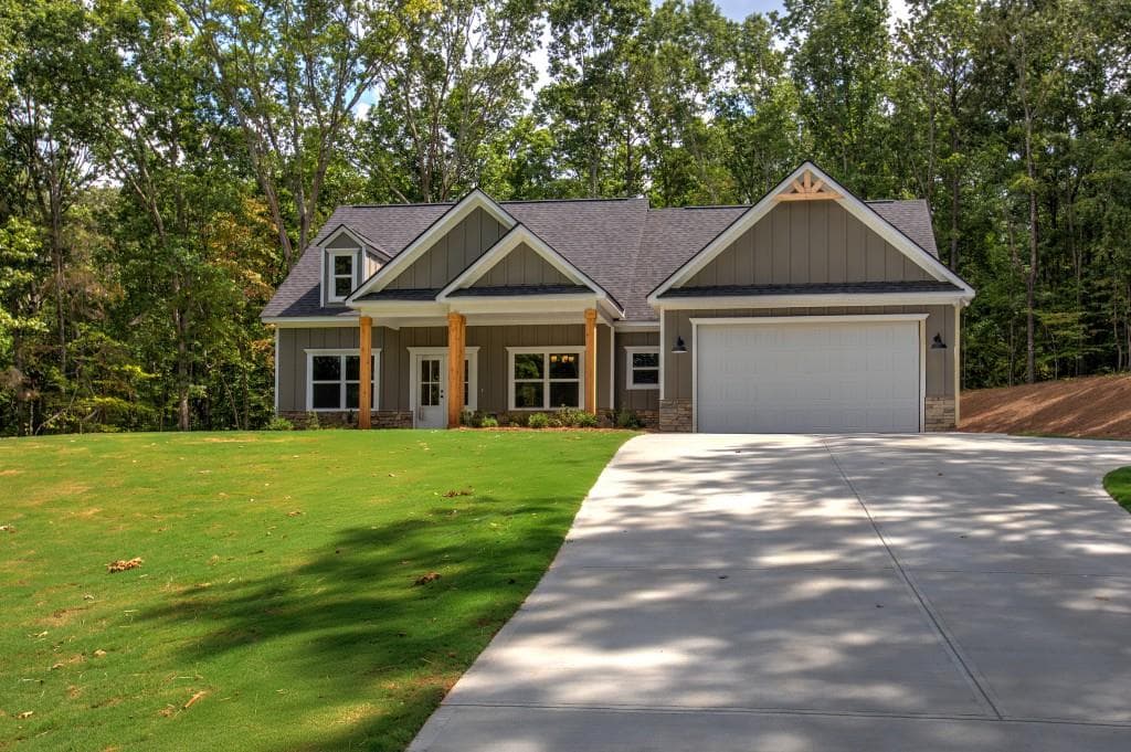 160 Plantation Oaks Drive, Rockmart, GA 30153 — most recent listing photo