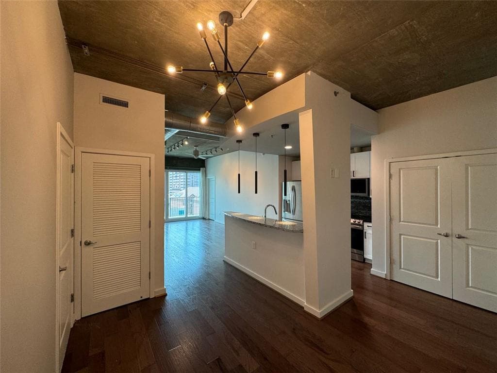 2 bedroom, 2 bathroom condominium sold at 923 PEACHTREE Street 830, Atlanta, GA 30309