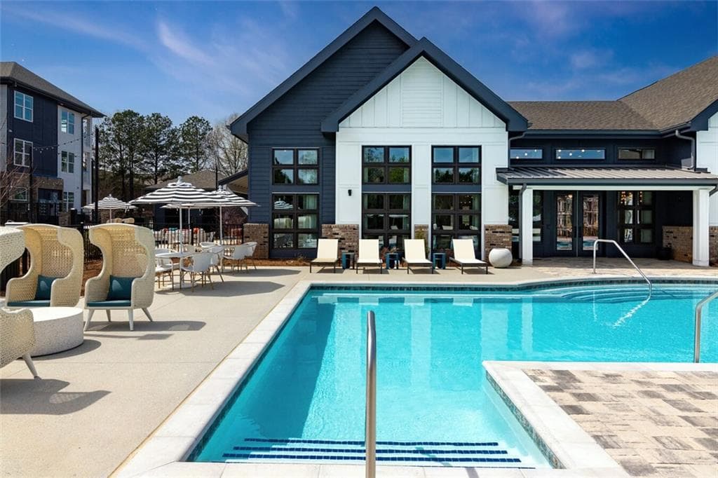 1 bedroom, 1 bathroom, 741 sq ft apartment for rent at 5617 Oakley Industrial Boulevard A1, Fairburn, GA 30213 for $1,719 a month — photo 3