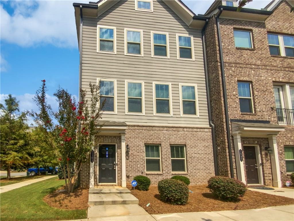 4 bedroom, 4 bathroom townhouse sold at 1101 Parktown Drive 11, Mableton, GA 30126