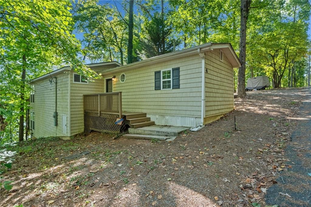 2 bedroom, 2 bathroom single family residence sold at 4 Yachting Way, Acworth, GA 30102