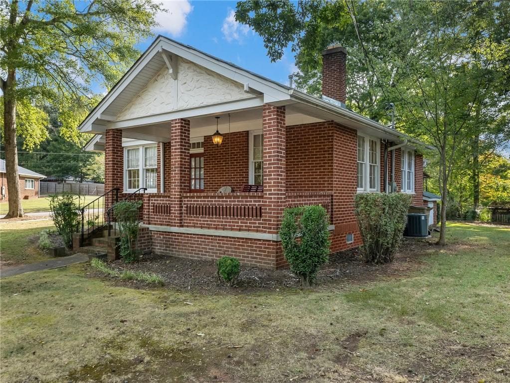 2 bedroom, 2 bathroom single family residence sold at 22 B Avenue, Gainesville, GA 30504