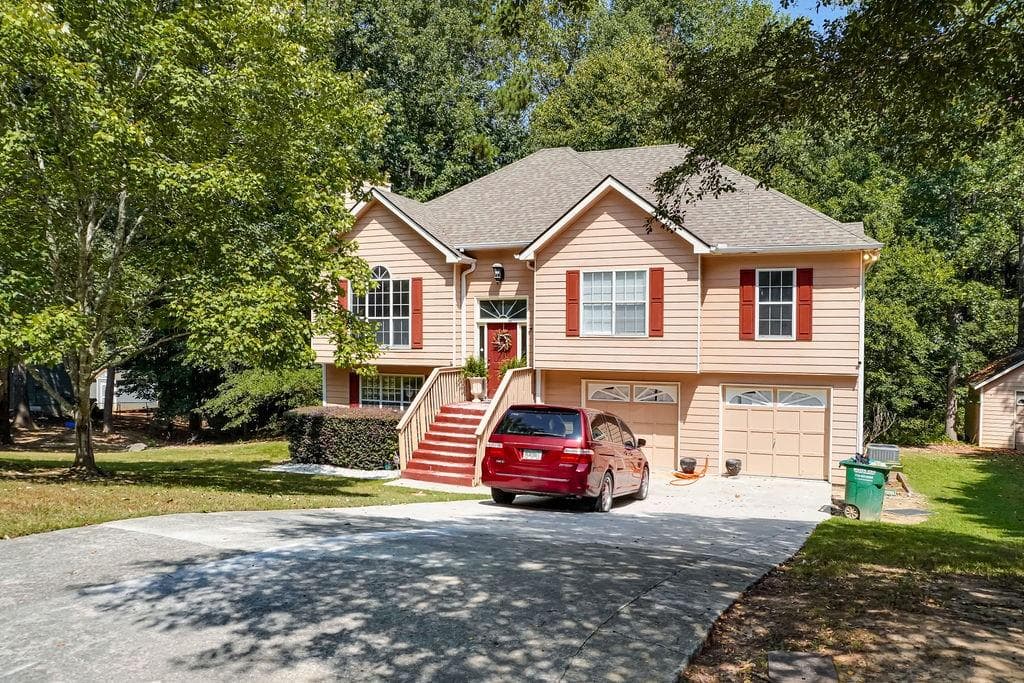 3430 Forrest Bend Lane, Snellville, GA 30039 — most recent listing photo