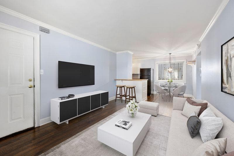 1 bedroom, 1 bathroom, 600 sq ft condominium sold at 1988 WELLBOURNE Drive 6, Atlanta, GA 30324