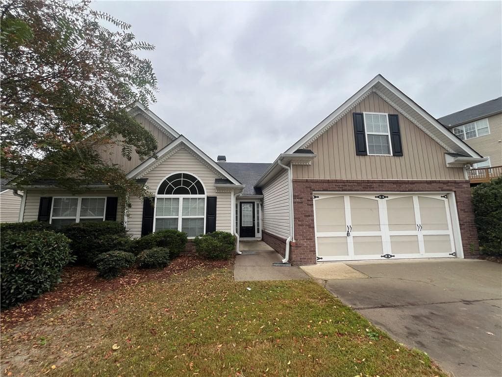 3 bedroom, 2 bathroom, 2,511 sq ft single family residence sold at 108 E Skyline View, Dallas, GA 30157