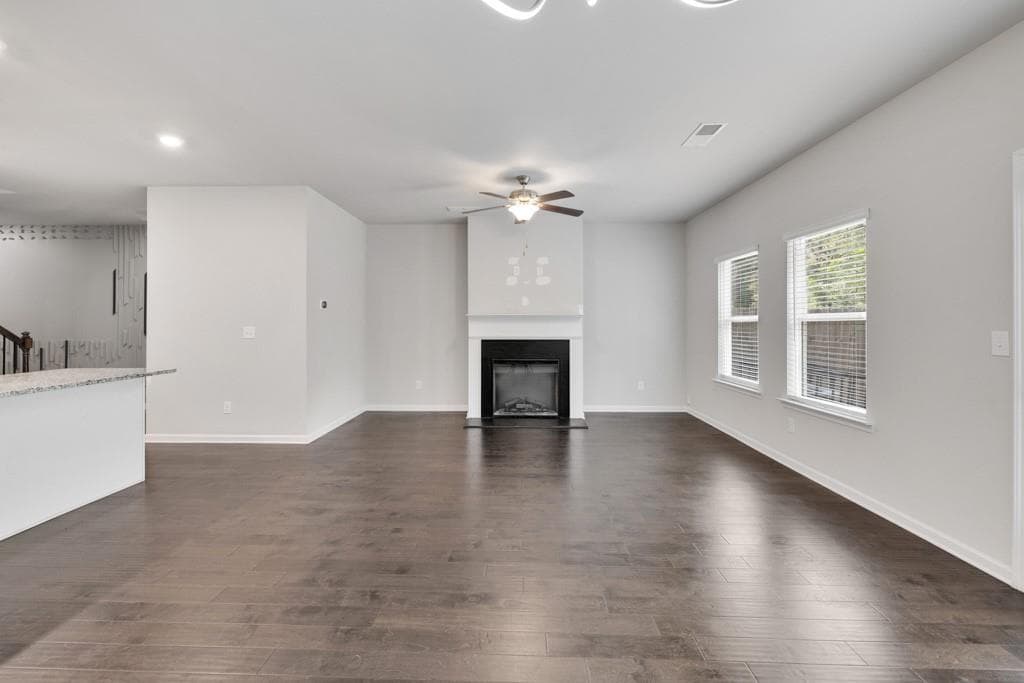 3 bedroom, 3 bathroom, 2,085 sq ft townhouse under contract at 5586 Cannonade Lane, Stonecrest, GA 30058 — photo 10