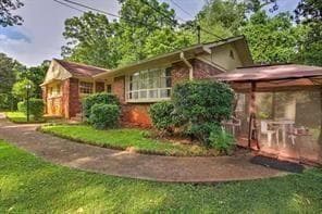 3 bedroom, 2 bathroom, 1,500 sq ft apartment for rent at 841 Artwood Road 841, Atlanta, GA 30307 for $2,995 a month