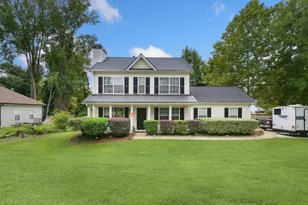 3 bedroom, 3 bathroom single family residence sold at 80 4th Street, Newnan, GA 30263