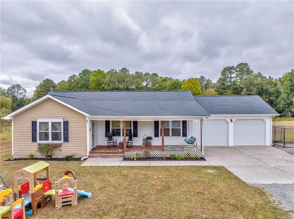 3 bedroom, 2 bathroom single family residence sold at 215 Center Hill Church Road, Chatsworth, GA 30705