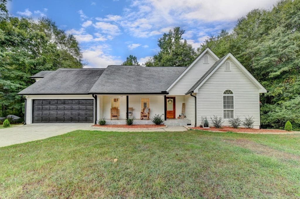 294 Summer Hill Drive, Hoschton, GA 30548 — most recent listing photo