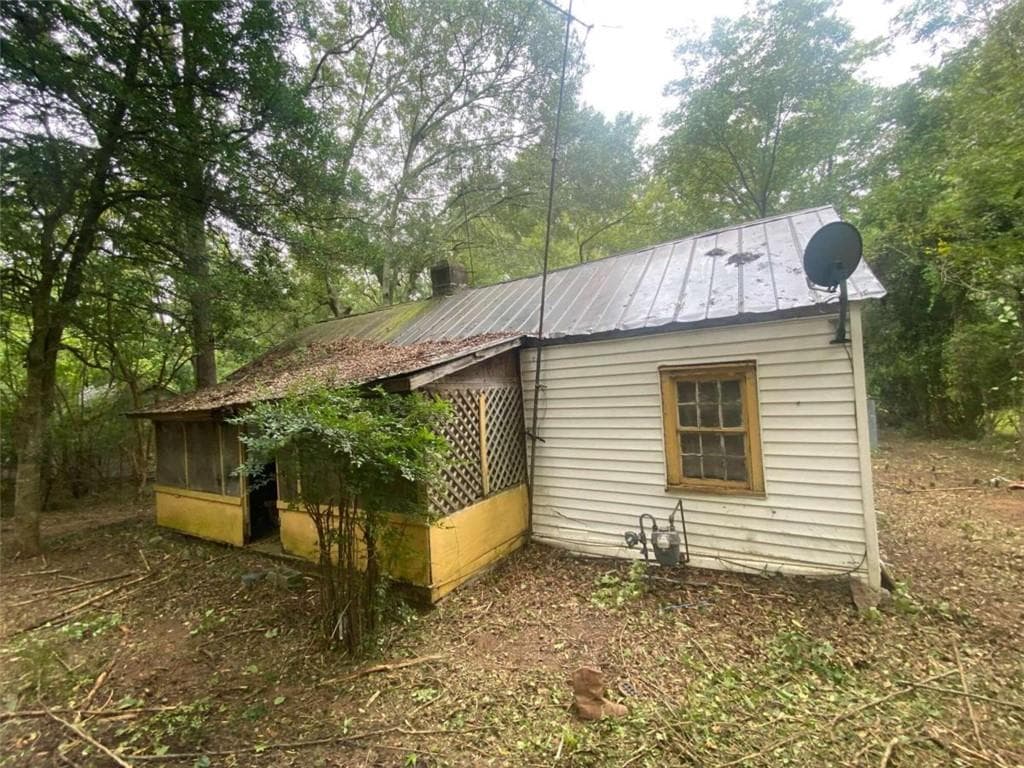 1 bedroom, 1 bathroom single family residence for sale at 1020 Horton Drive, Greensboro, GA 30642 — photo 8