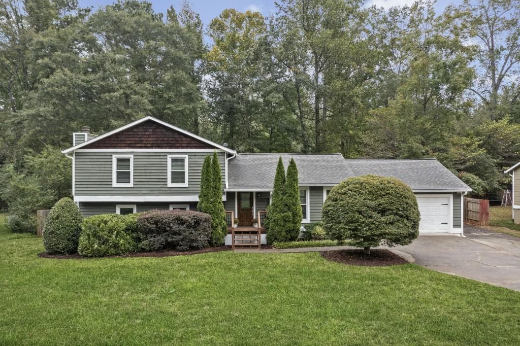 9705 Loblolly Lane, Roswell, GA 30075 — most recent listing photo