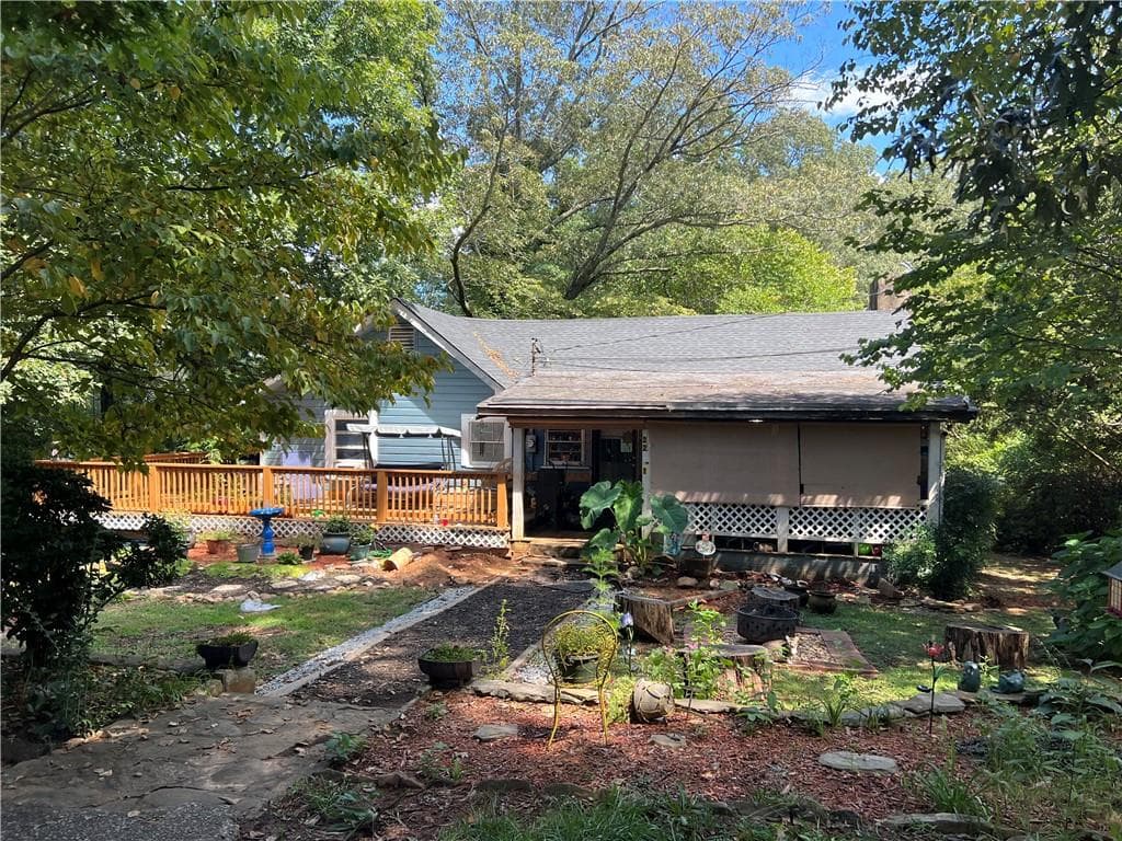 triplex for sale at 228 Varnes Lane, Lakemont, GA 30552 — photo 2