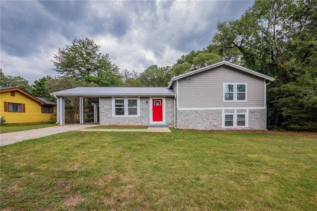 4 bedroom, 2 bathroom single family residence sold at 556 Lakeridge Drive, Conyers, GA 30094