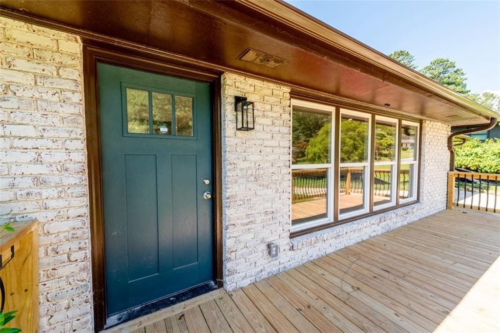 4 bedroom, 3 bathroom, 1,951 sq ft single family residence sold at 3152 Spreading Oak Drive, Atlanta, GA 30311