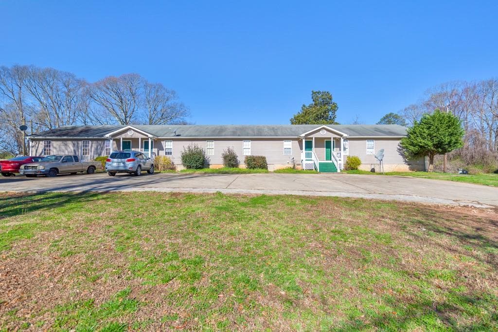 quadruplex sold at 120 Old Bushmill Road, Bremen, GA 30110