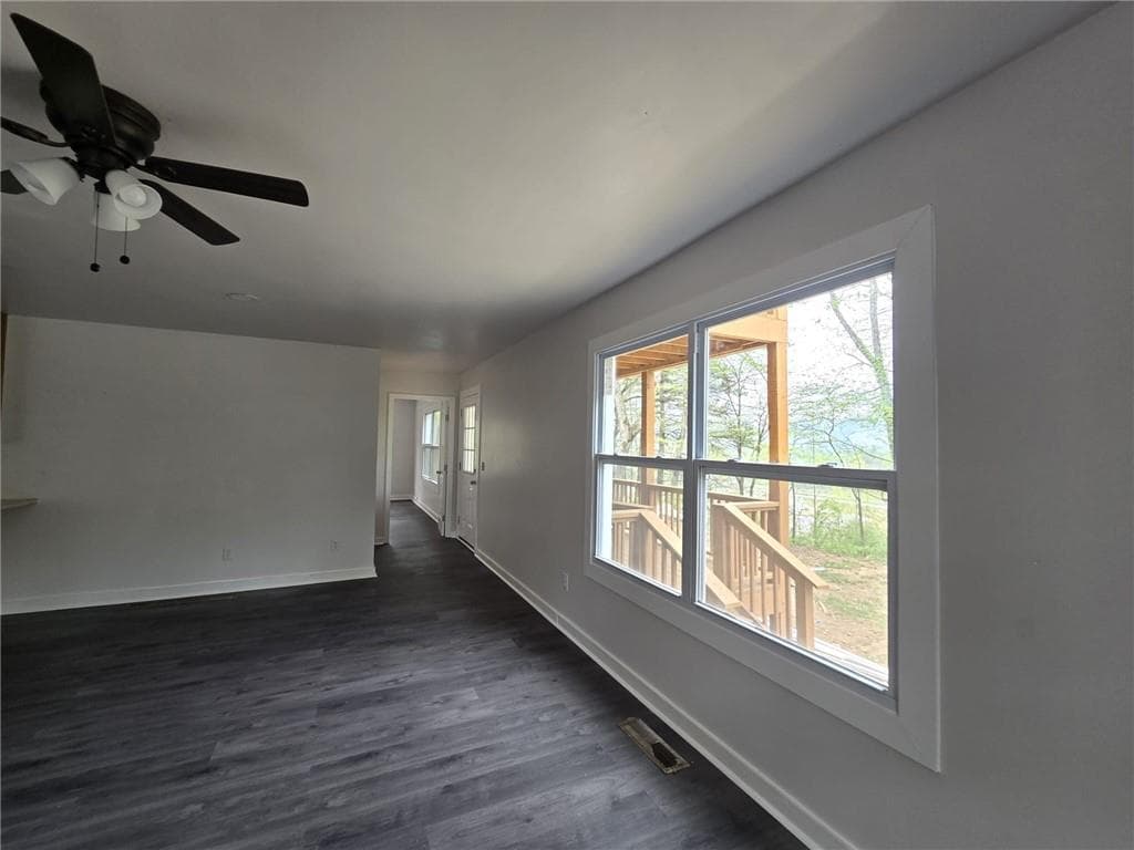 triplex for sale at 228 Varnes Lane, Lakemont, GA 30552 — photo 10