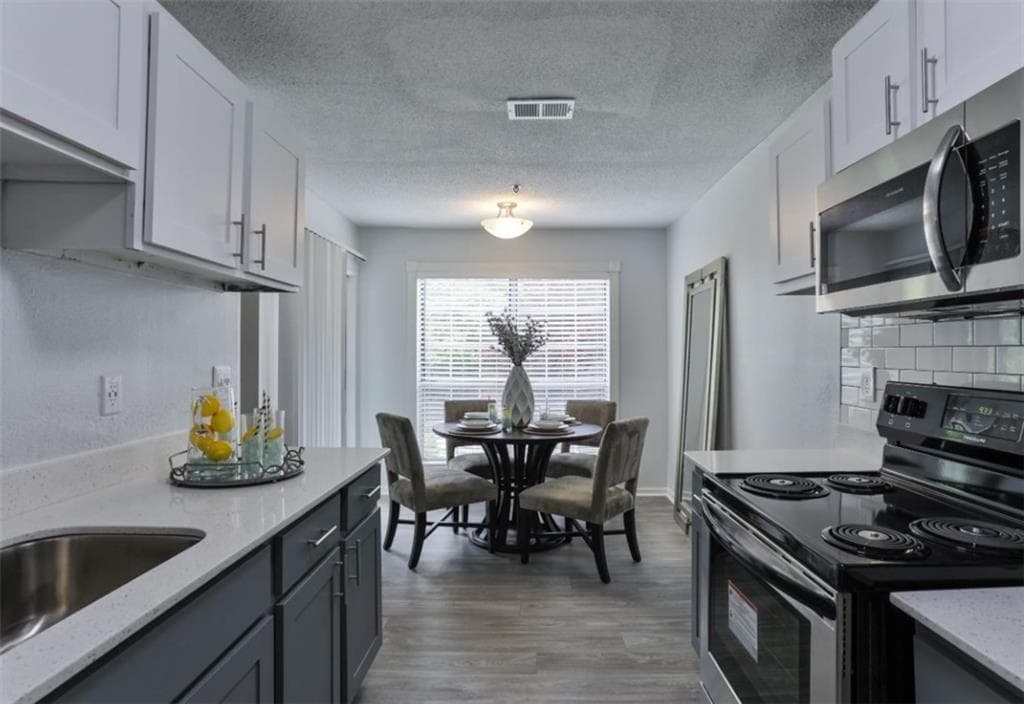 2 bedroom, 2 bathroom, 1,135 sq ft apartment for rent at 4098 S Cobb Drive 601, Smyrna, GA 30082 for $1,430 a month — photo 2