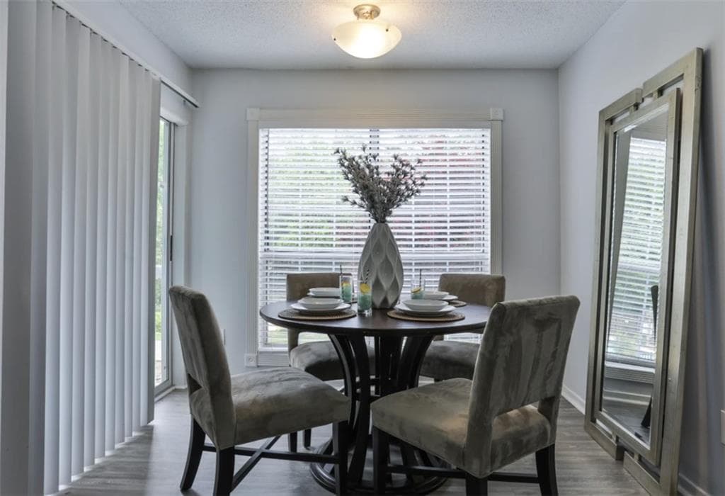 2 bedroom, 2 bathroom, 1,135 sq ft apartment for rent at 4098 S Cobb Drive 601, Smyrna, GA 30082 for $1,430 a month — photo 3