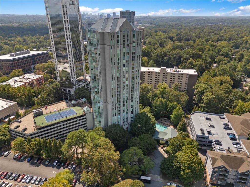 2 bedroom, 3 bathroom, 1,656 sq ft condominium sold at 2870 Pharr Court South 3006, Atlanta, GA 30305