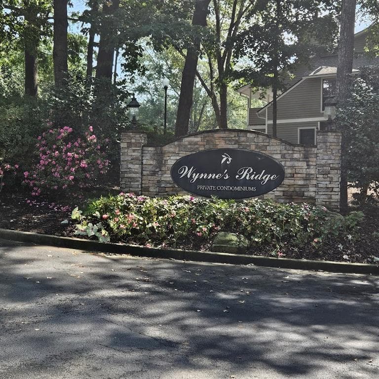 2 bedroom, 1 bathroom condominium sold at 613 Wynnes Ridge Circle, Marietta, GA 30067