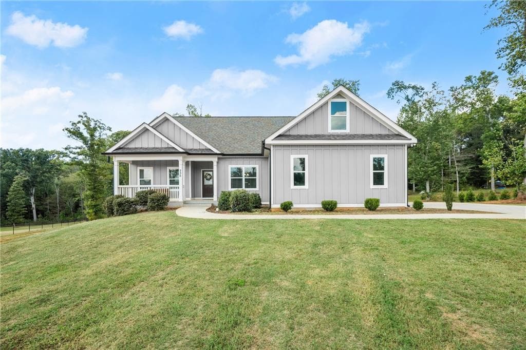 236 Oakwood Drive, Commerce, GA 30529 — most recent listing photo