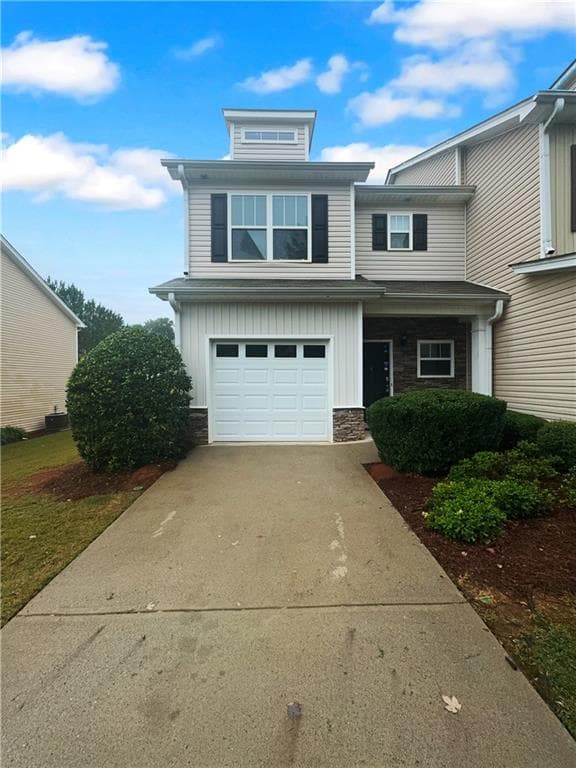 3 bedroom, 3 bathroom townhouse sold at 523 Oakside Place, Acworth, GA 30102