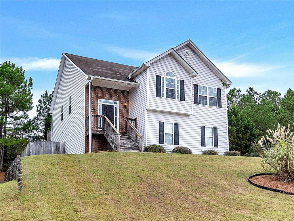 3 bedroom, 3 bathroom, 1,464 sq ft single family residence sold at 200 Providence Drive, Dallas, GA 30157